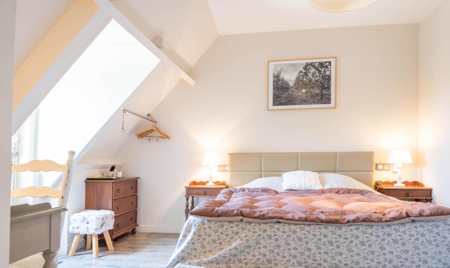 Hotel Logis Hotel-Restaurant Les Collines 59 Route Des Cretes 3*