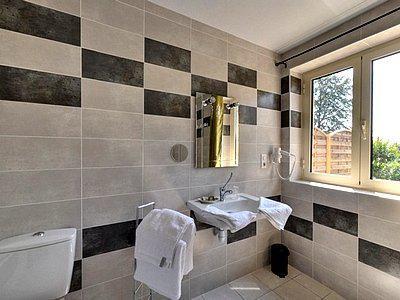 Hotel Logis Hotel-restaurant Les Collines 59 Route Des Cretes Cublac