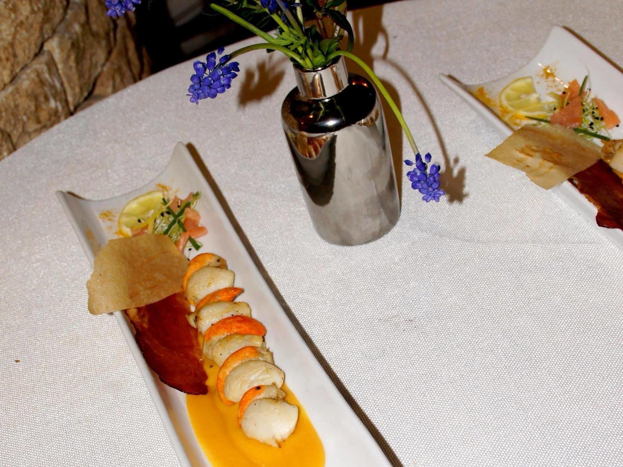 Logis Hotel-restaurant Les Collines 59 Route Des Cretes Hotel